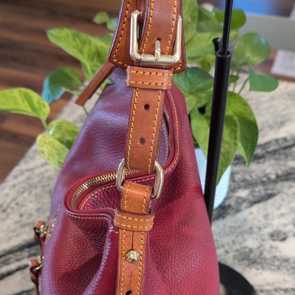 Dooney & Bourke Dillen Pebbled Leather Hobo Bag w/Matching Wallet - Picture 12 of 13